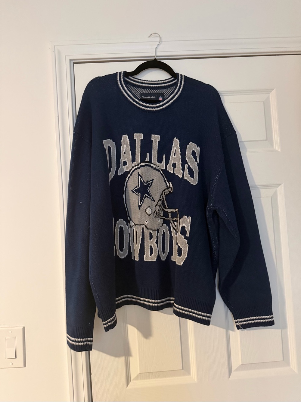 Abercrombie & Fitch Navy Dallas Cowboys Crewneck Sweater